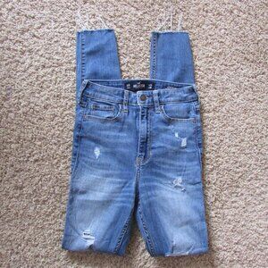 Hollister Ultra High Rise 00 R Stretch Distressed Tattered 23 X 30 Jeans